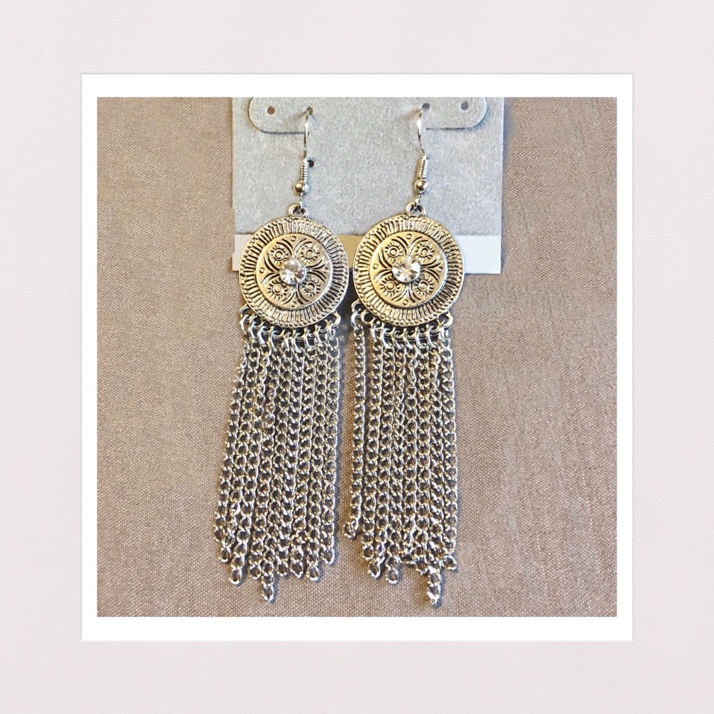 🔴 Silvertone Medallion and Tassel Dangle Earrings